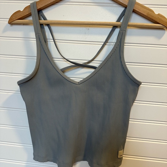 Vuori Rib Crop Tank - Picture 6 of 6